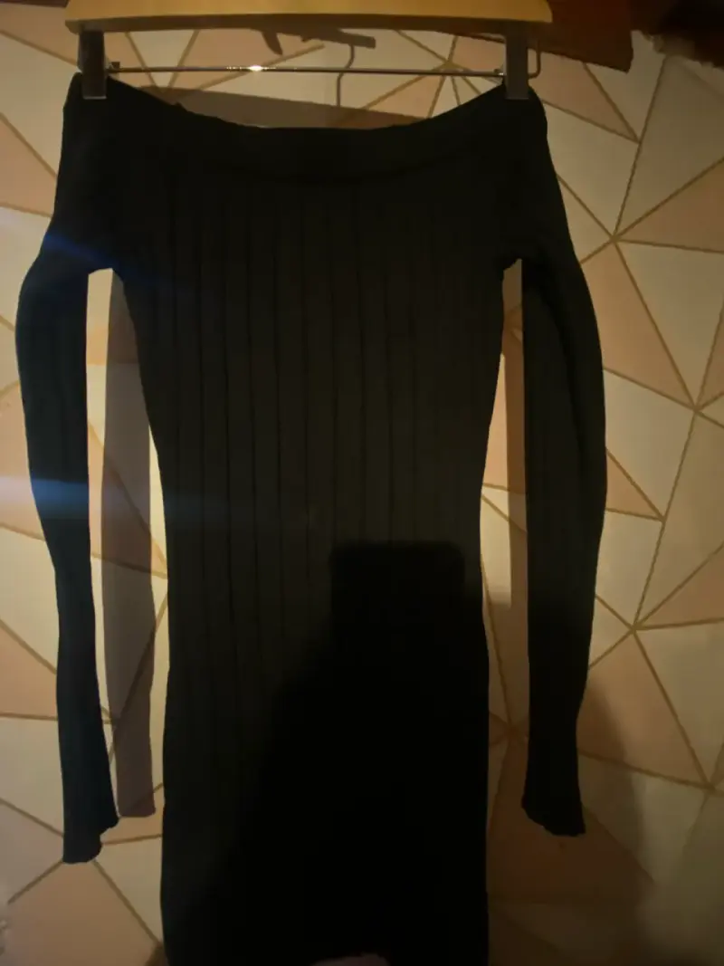 Vestido negro ajustado de punto para mujer - 2
