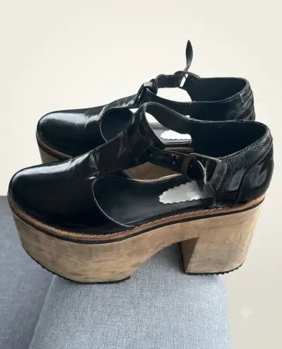 Zapatos de Plataforma Negros de Charol - miniatura 3