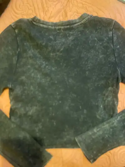Polera manga larga con detalles brillantes - miniatura 2