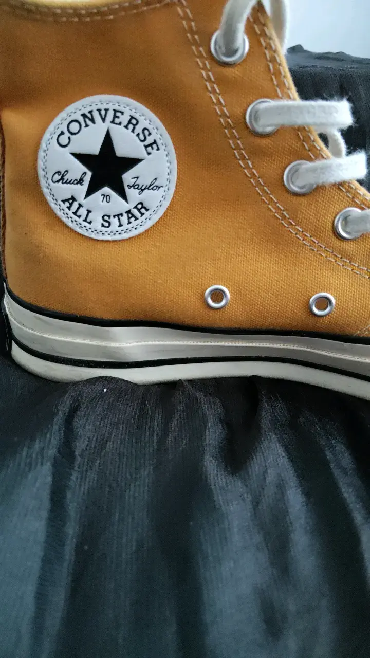 Zapatillas Converse All Star Chuck Taylor amarillas - 2