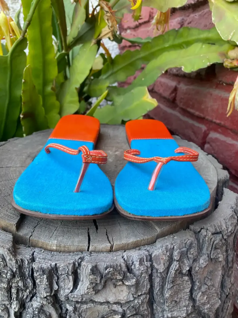 Sandalias planas calipso y naranjas estilo casual - 2