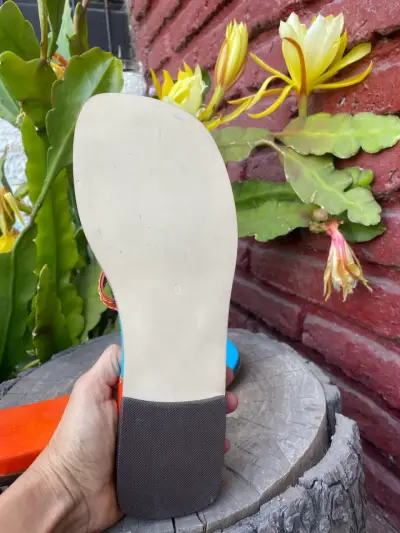 Sandalias planas calipso y naranjas estilo casual - miniatura 3