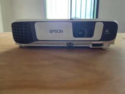Proyector Epson PowerLite S41+ HDMI - miniatura 2