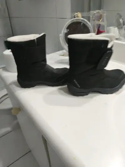 Botas de invierno negras para niños - miniatura 1