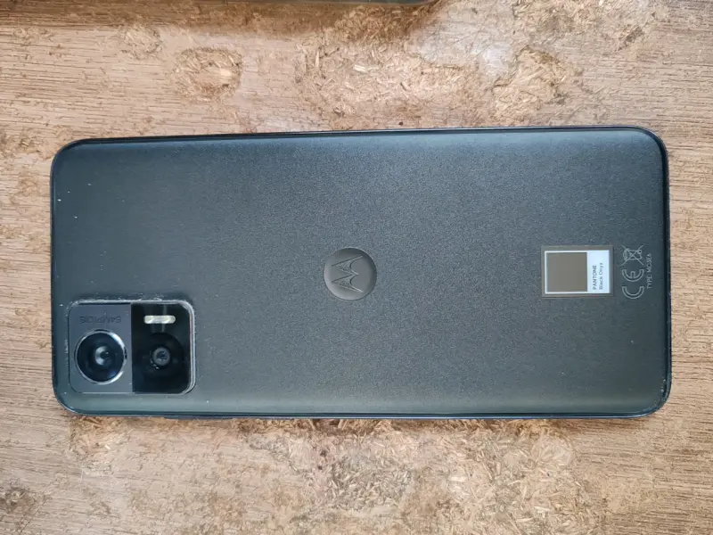 Smartphone con pantalla dañada para repuestos - 2