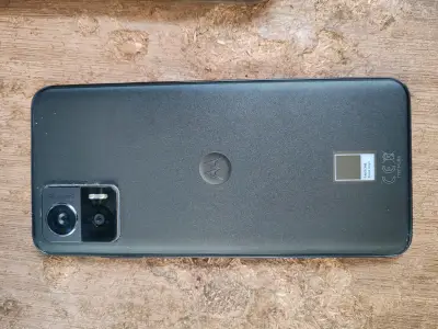 Smartphone con pantalla dañada para repuestos - miniatura 2