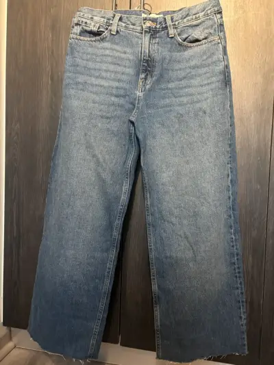 JEANS MANGO ORIGINALES (SEMINUEVOS) Calce Perfecto - miniatura 4