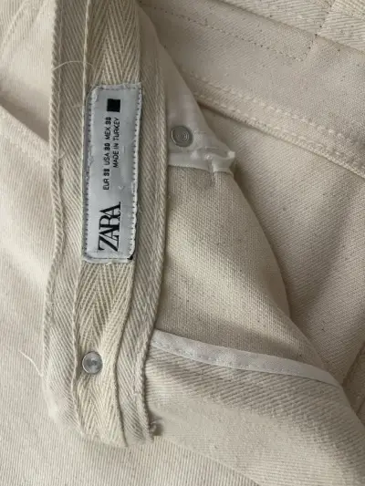 Jeans blancos de mezclilla Zara para hombre / muje - miniatura 4
