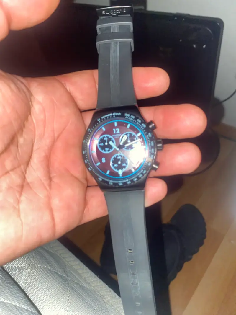Reloj Swatch Hombre YVB417 Negro y Rojo - 2