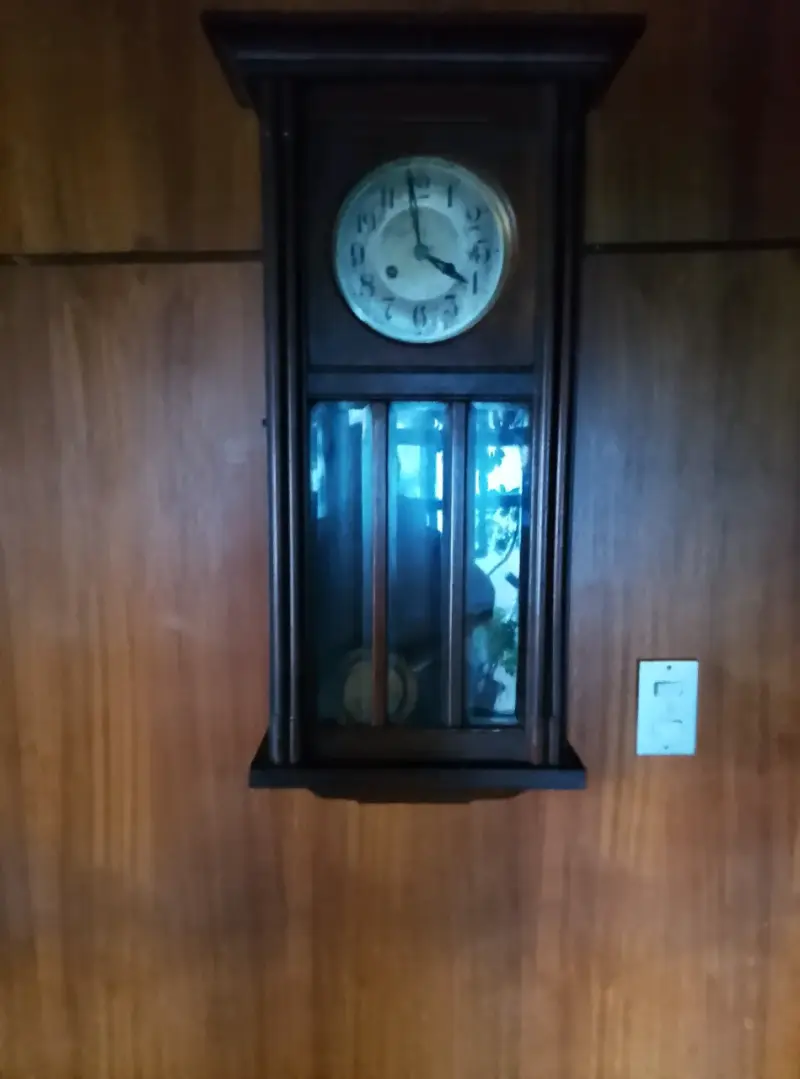 Reloj de pared antiguo de madera - 2