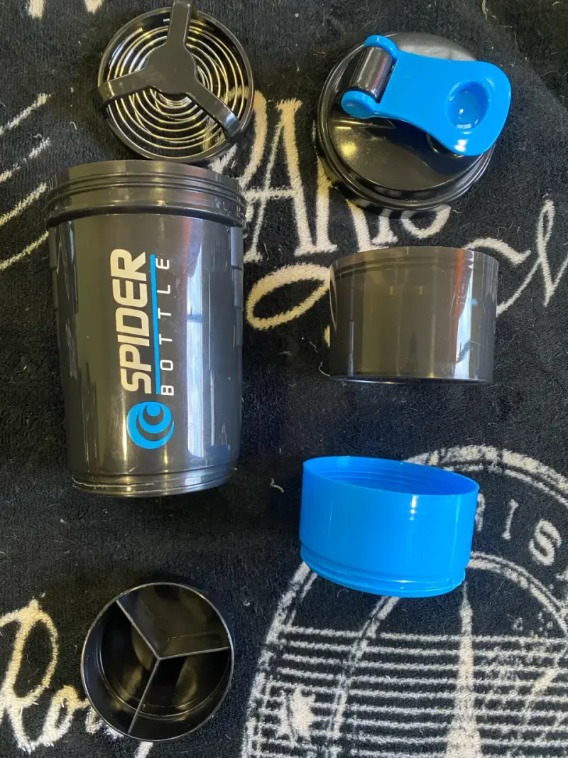 Shaker Spider Bottle con compartimentos - 4