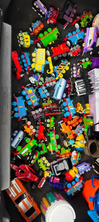 Mochila más todos los juguetes - miniatura 1