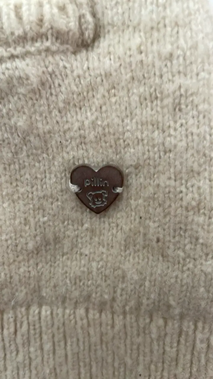 Chaleco de lana para bebé con capucha y botones de madera - 2