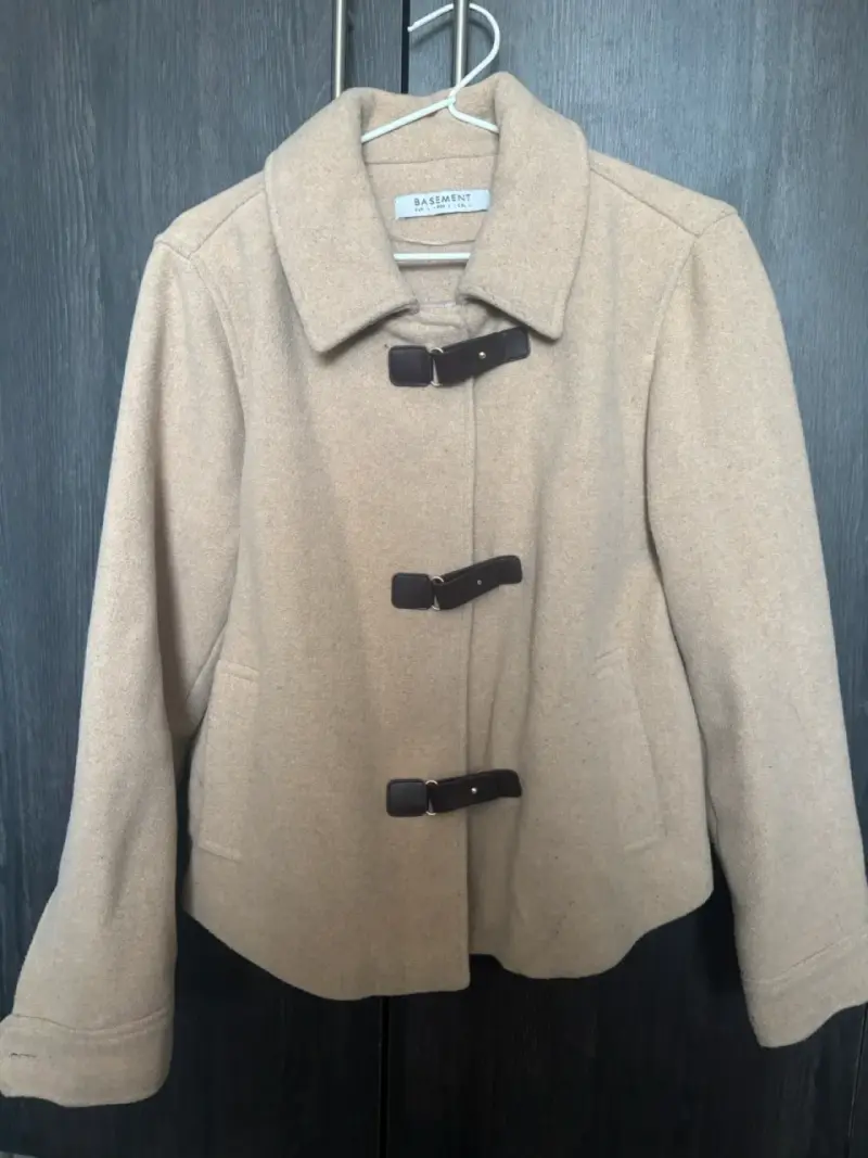 Blazers  Liola  y Basement , abrigo io, Excelente - 2