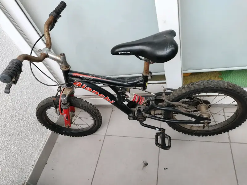 Bicicleta infantil Bianchi Goliat 16 DSX negra - 3
