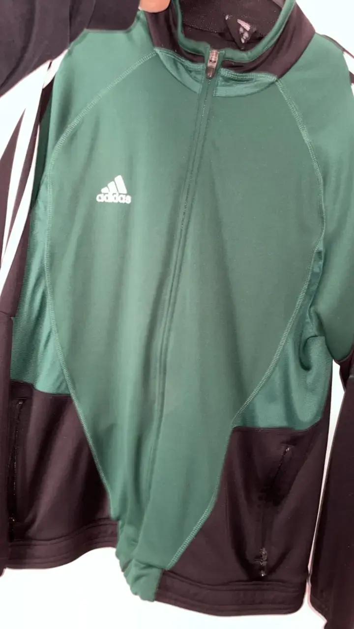 Chaqueta deportiva Adidas verde y negra - 2
