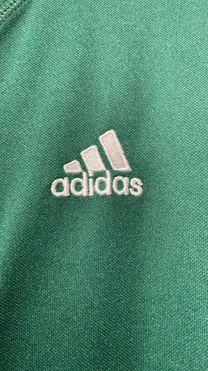 Chaqueta deportiva Adidas verde y negra - 3