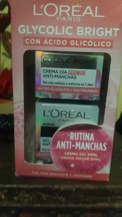 Set de Cuidado Facial L'Oréal Glycolic Bright - miniatura 1