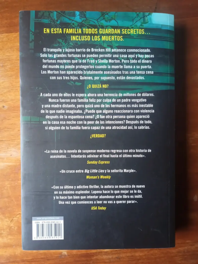Una Familia No Tan Feliz, Shari Lapena. Libro. - 2