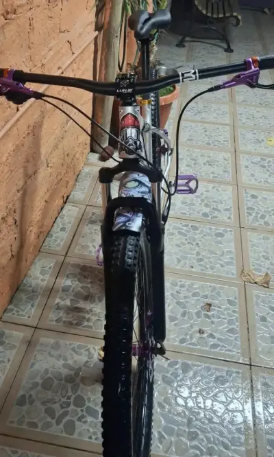 Bicicleta de montaña Bianchi con frenos Meroca - miniatura 2