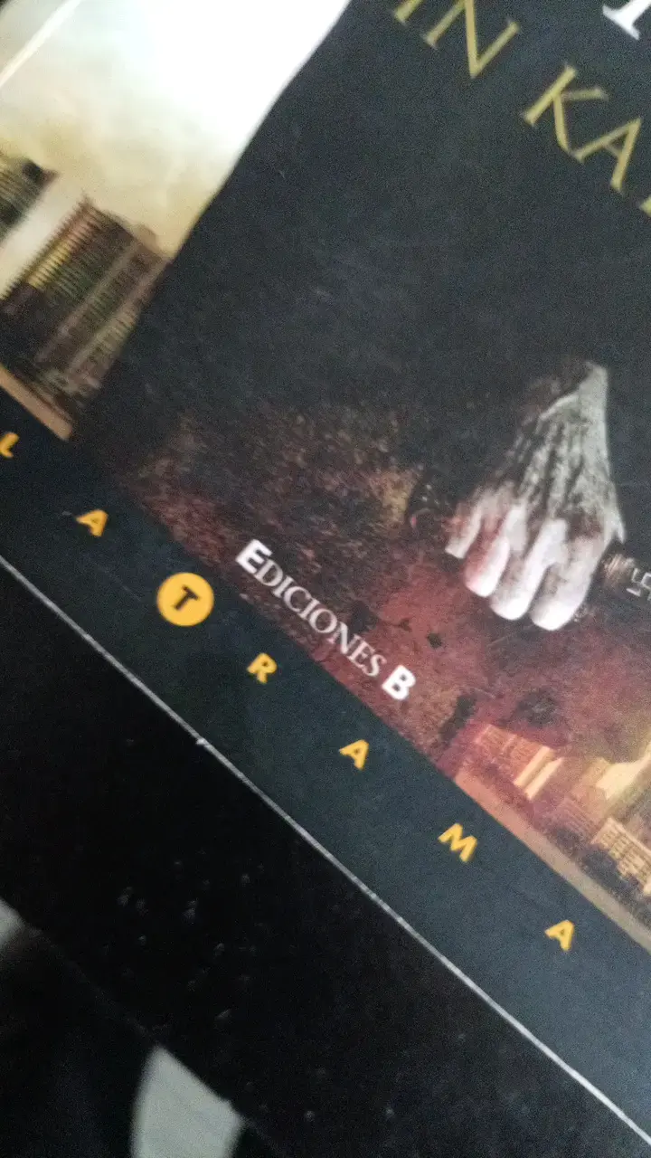 Libro 'La Sombra' de John Katzenbach en buen estado - 6