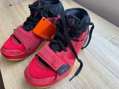 Zapatillas jordan zion 3 talla 38.5, 24 cm - miniatura 2