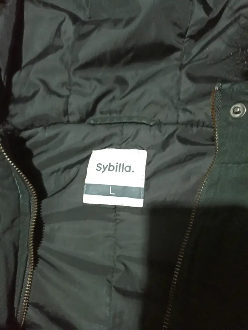 Parka negra con capucha de piel Sybilla - 2