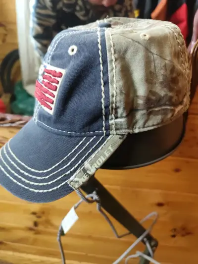 Gorra Chevrolet azul con diseño bordado - miniatura 2