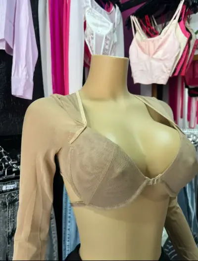 Top transparente con mangas largas beige y blanco - miniatura 1