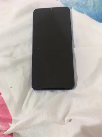 Celular Tecno Spark con cámara dual y lector de huellas - miniatura 3
