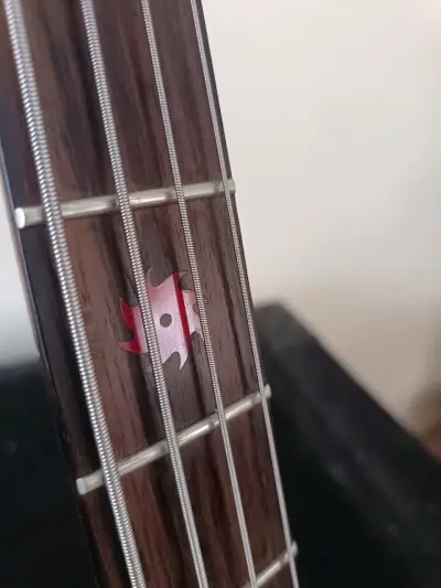 Bajo  Dean Demonator Metalman 2A activo - miniatura 2