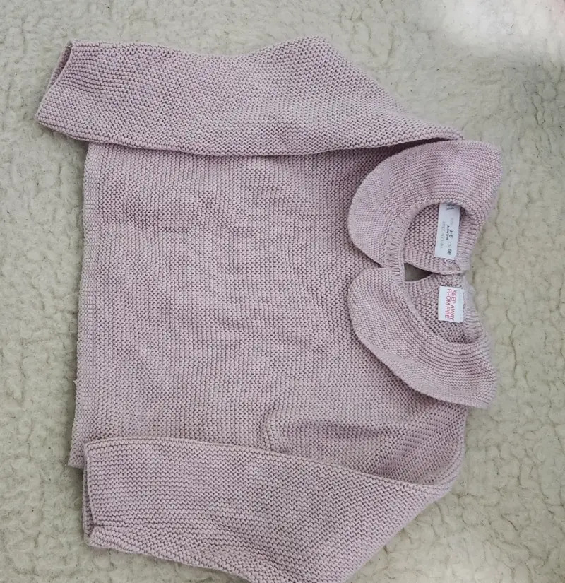 Suéter tejido para niña color lila con cuello - 1