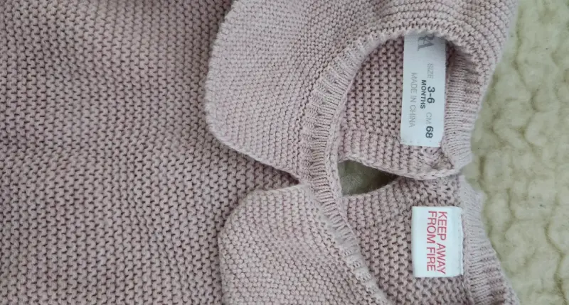 Suéter tejido para niña color lila con cuello - 2