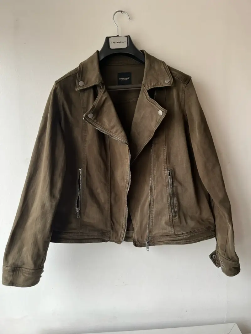 Chaqueta de mujer verde oliva estilo biker - 3