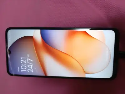 Teléfono Xiaomi Redmi con HyperOS - miniatura 1