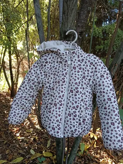 Chaqueta infantil con estampado de leopardo - miniatura 1