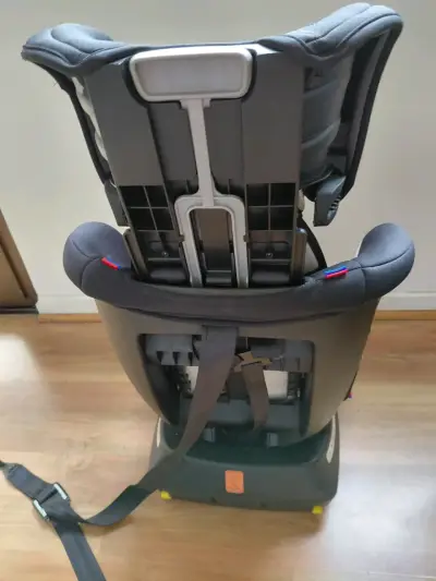 Silla de Auto Bebesit Negra para Bebé - miniatura 4