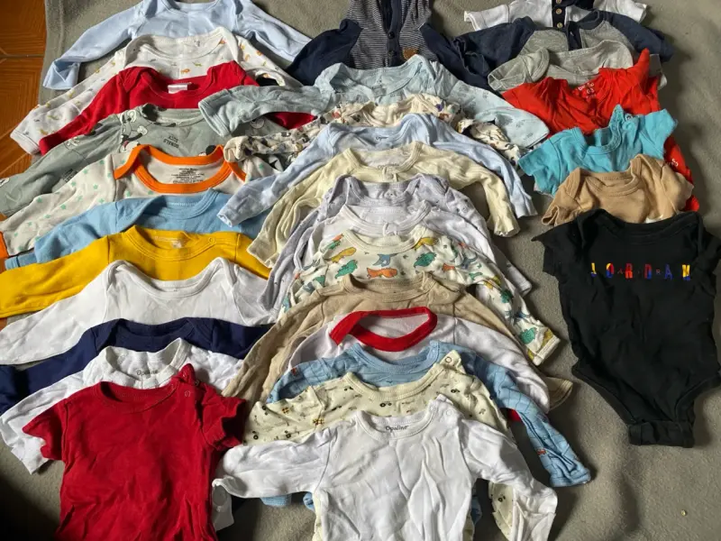 Lote de ropa para bebé variada - 6