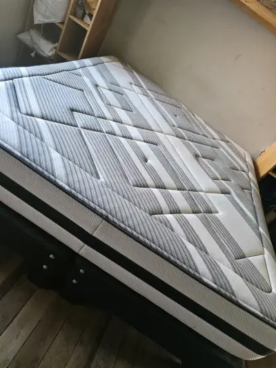 CAMA KING EXCELENTE ESTADO - miniatura 1