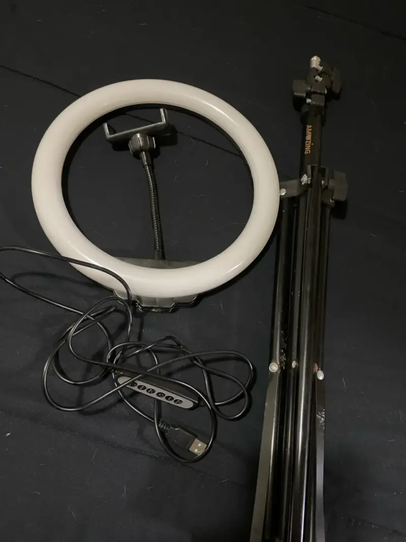 Aro de luz LED con trípode ajustable - 3