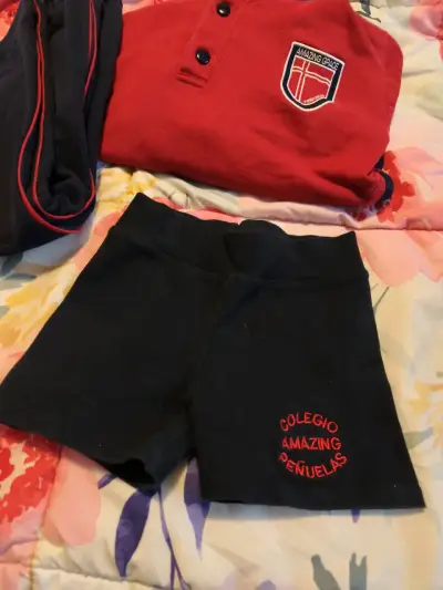 Uniforme Colegio Amazing Peñuelas - miniatura 3