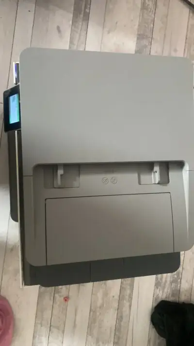 Impresora multifuncional HP con pantalla táctil - miniatura 4