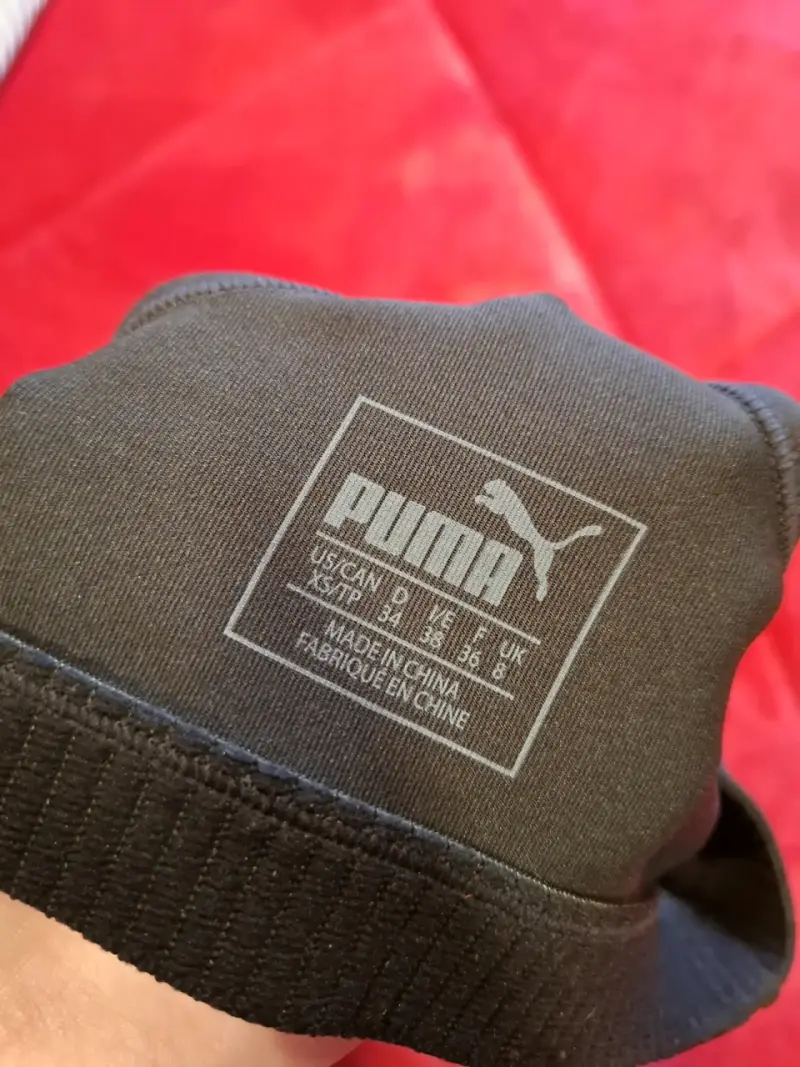 Top deportivo negro Puma para mujer - 2