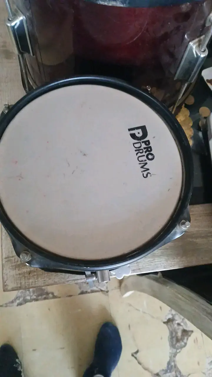 Batería Pro Drums con platillos y pedal - 3
