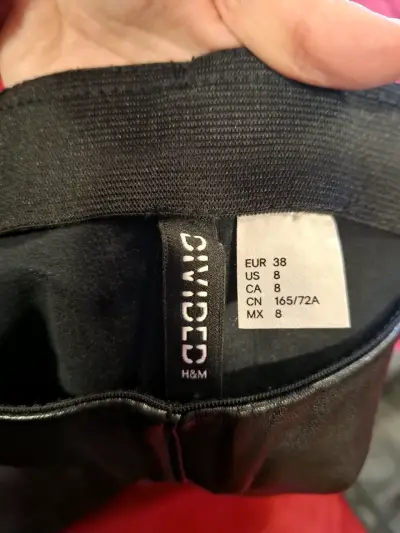 Pantalones de cuero sintético negros para mujer - miniatura 2