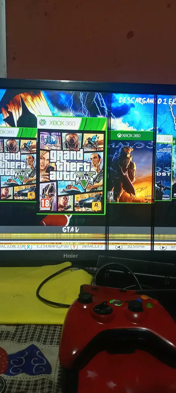 Consola Xbox 360 con control rojo personalizado - 2
