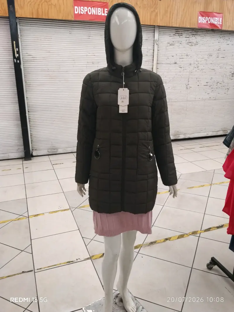 Abrigo acolchado con capucha para mujer - 2