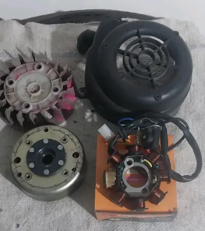 Kit de piezas para motor de motocicleta - miniatura 1