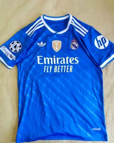 Camiseta Real Madrid - miniatura 1