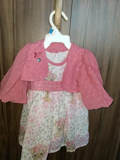 Vestido de niña con estampado de leopardo y bolero rosa - miniatura 4